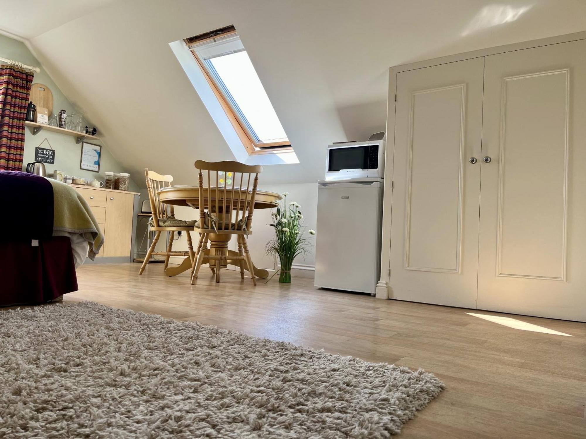 Stalbridge Priors Oak - A Cosy Studio With Countryside Views In Dorset المظهر الخارجي الصورة